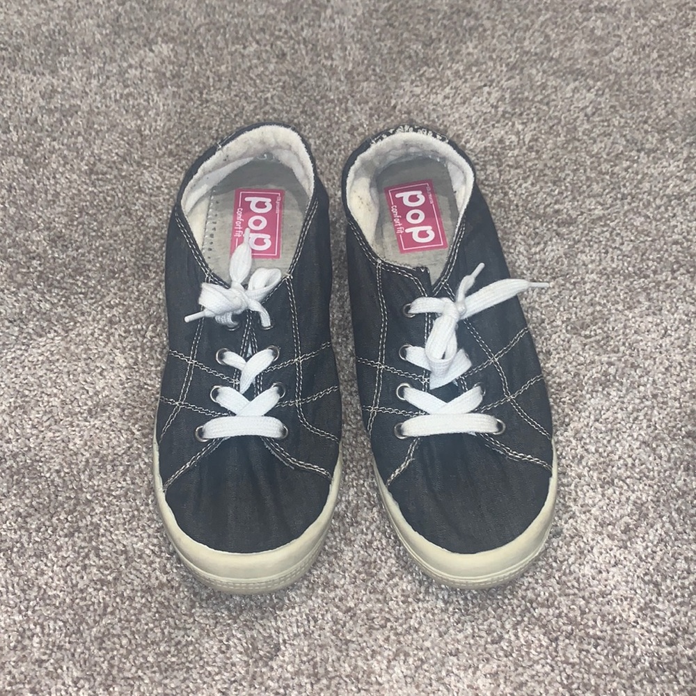 Gray sneaker-like shoes.